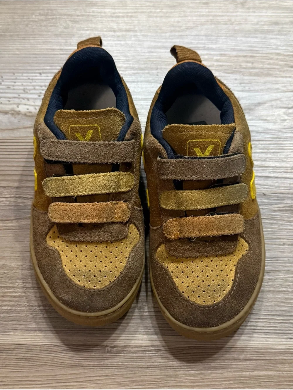 Veja Kids Small V-10 sneakers in the Multico Camel suede